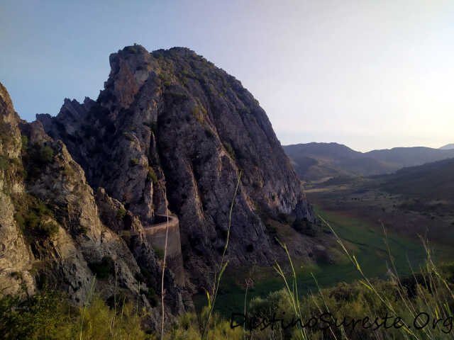 Presa-de-Montejaque-Cueva-del-Hundidero